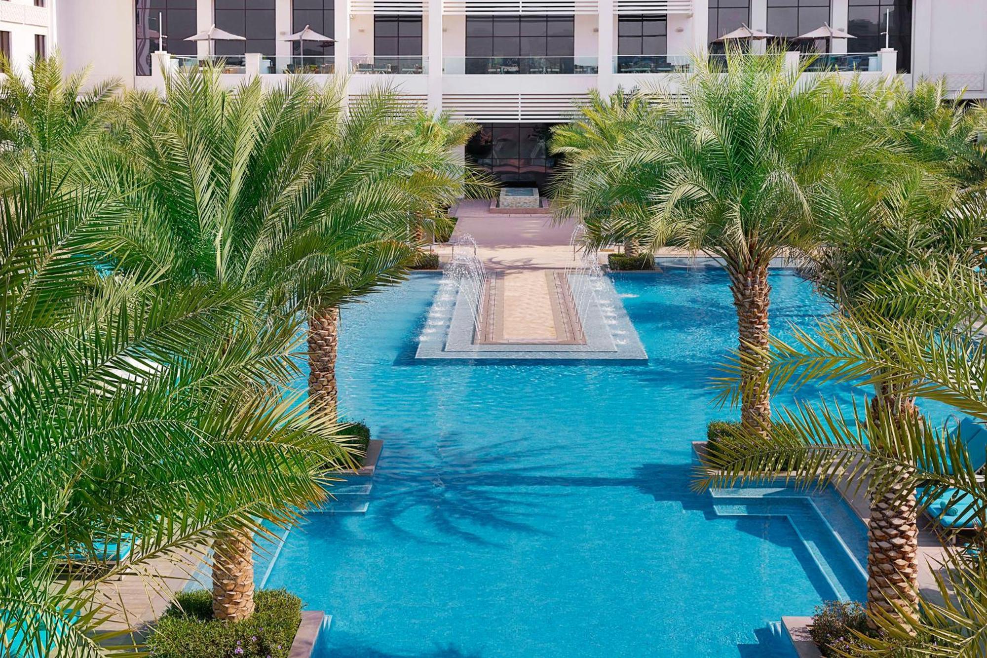 Hilton Abu Dhabi Yas Island Hotel Exterior photo